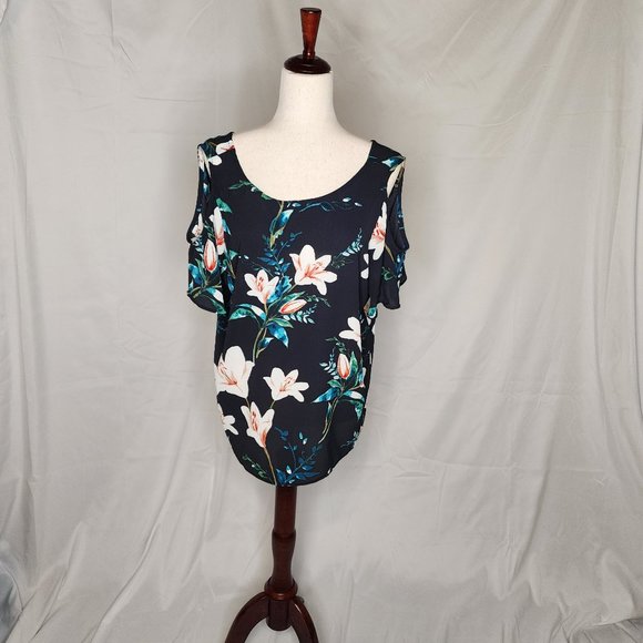 Cold Shoulder Navy Floral Top Size L - Picture 2 of 10